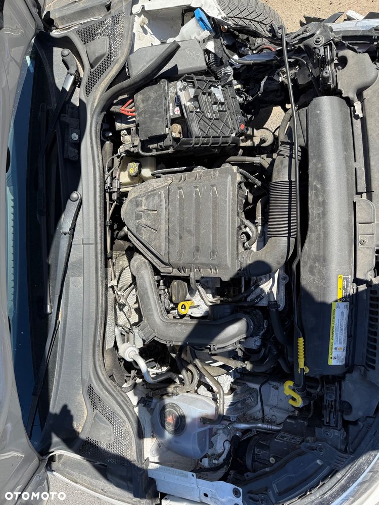 Audi A1 Sportback 25 TFSI S Line - 4