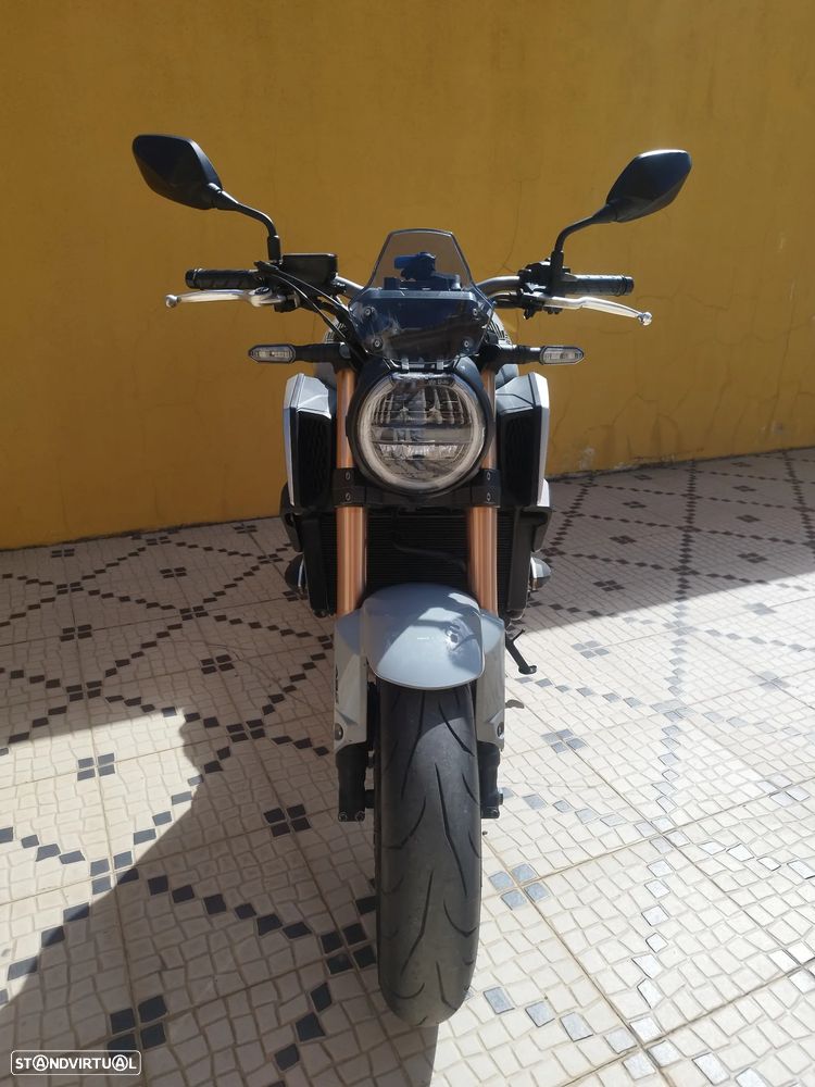 Honda CB Cb650r - 1