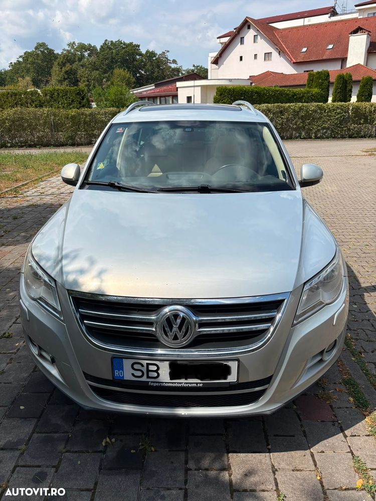 Volkswagen Tiguan - 2