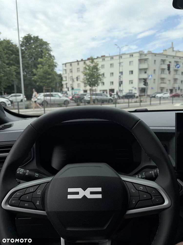 Dacia Duster 1.8 Hybrid 155 Journey MMT - 21