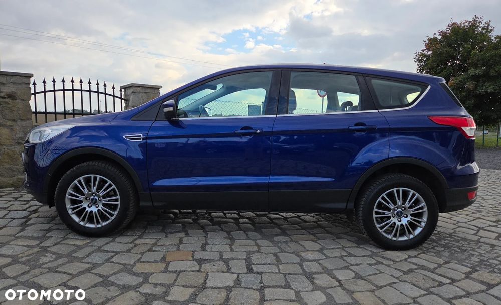 Ford Kuga 2.0 TDCi 2x4 Titanium - 6