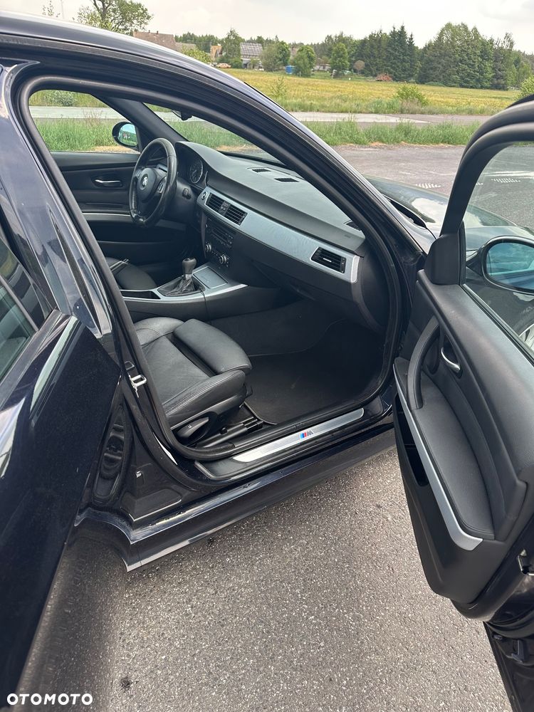 BMW Seria 3 320d - 8