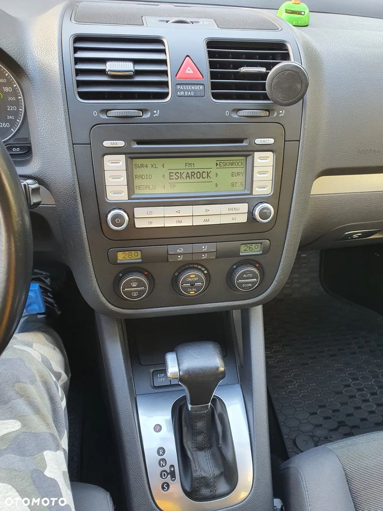 Volkswagen Golf 1.6 Automatik Tour - 14