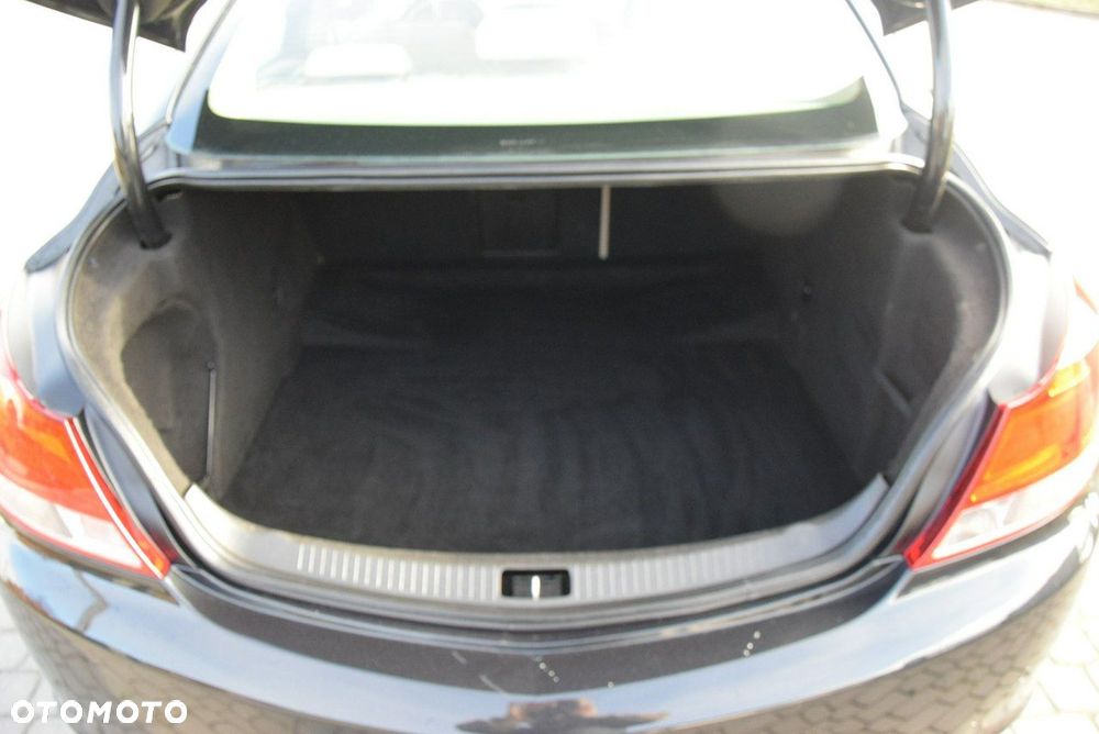 Opel Insignia 1.6 Turbo Edition - 24