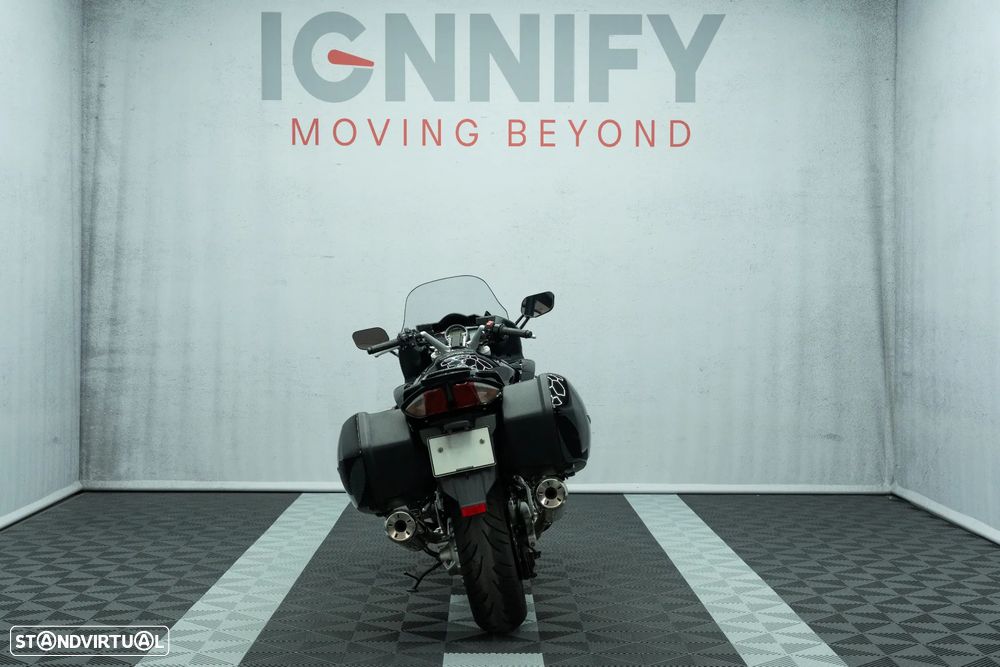 Yamaha FJR FJR1300 - 4