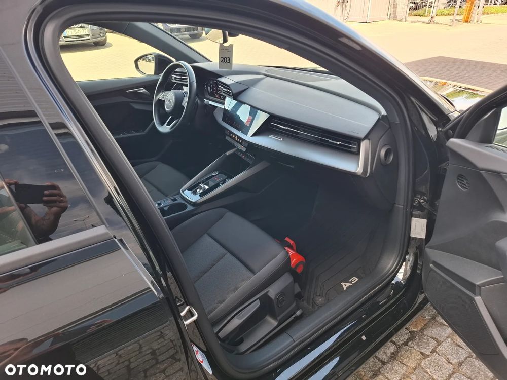 Audi A3 Sportback 35 TFSI mHEV S tronic - 8