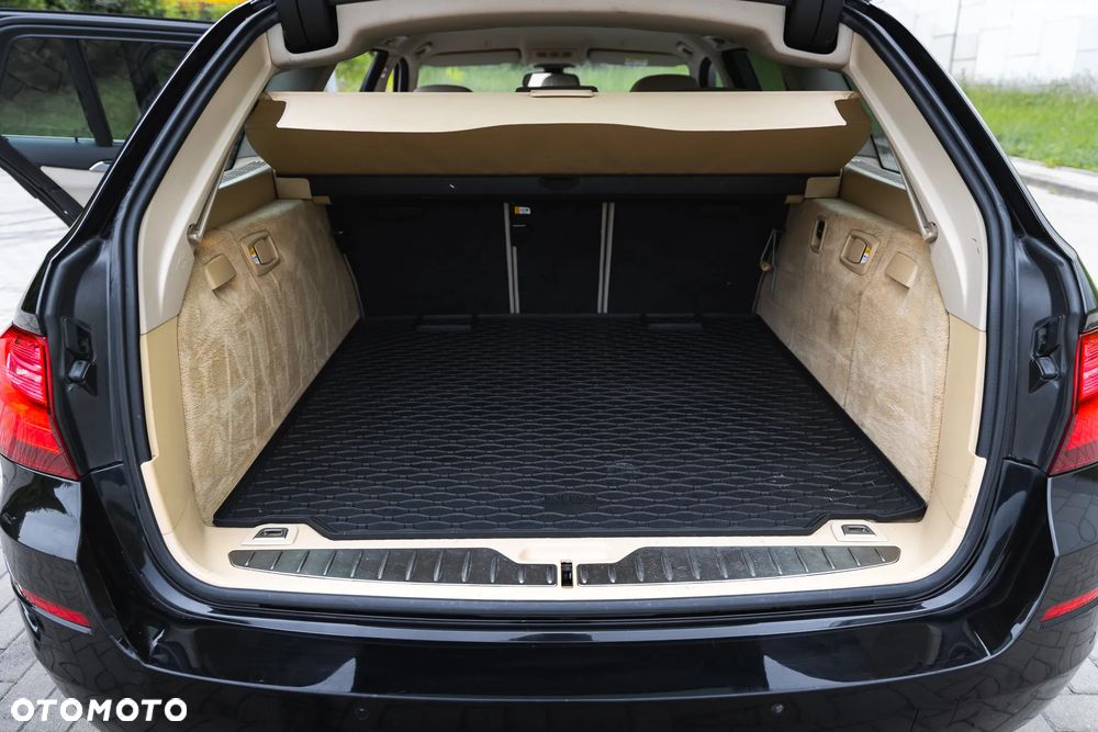 BMW Seria 5 520d xDrive Luxury Line - 35