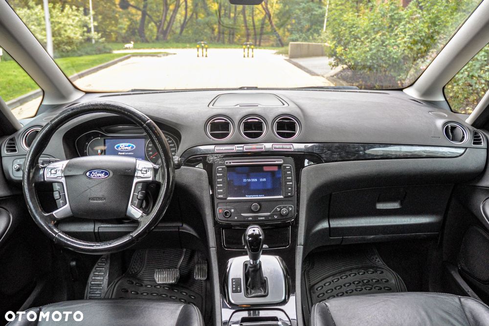 Ford Galaxy - 11