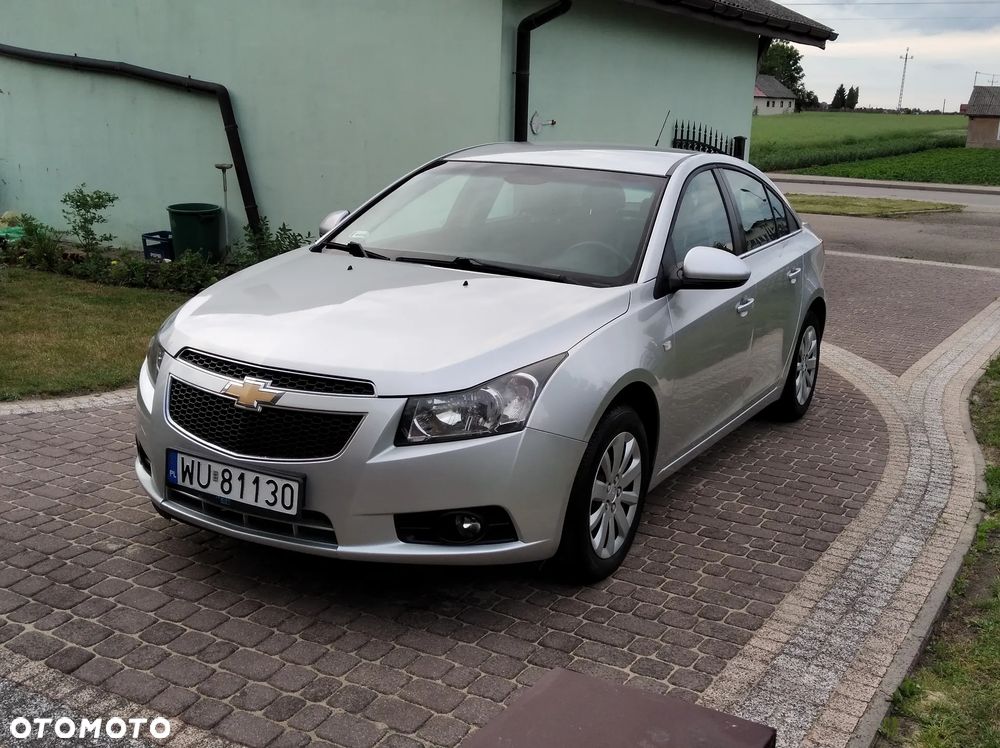 Chevrolet Cruze 1.6 LS - 15