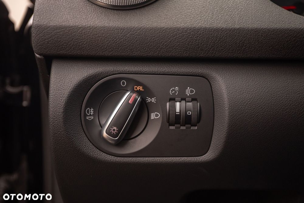 Audi A3 Sportback 2.0 TDI Ambiente - 24