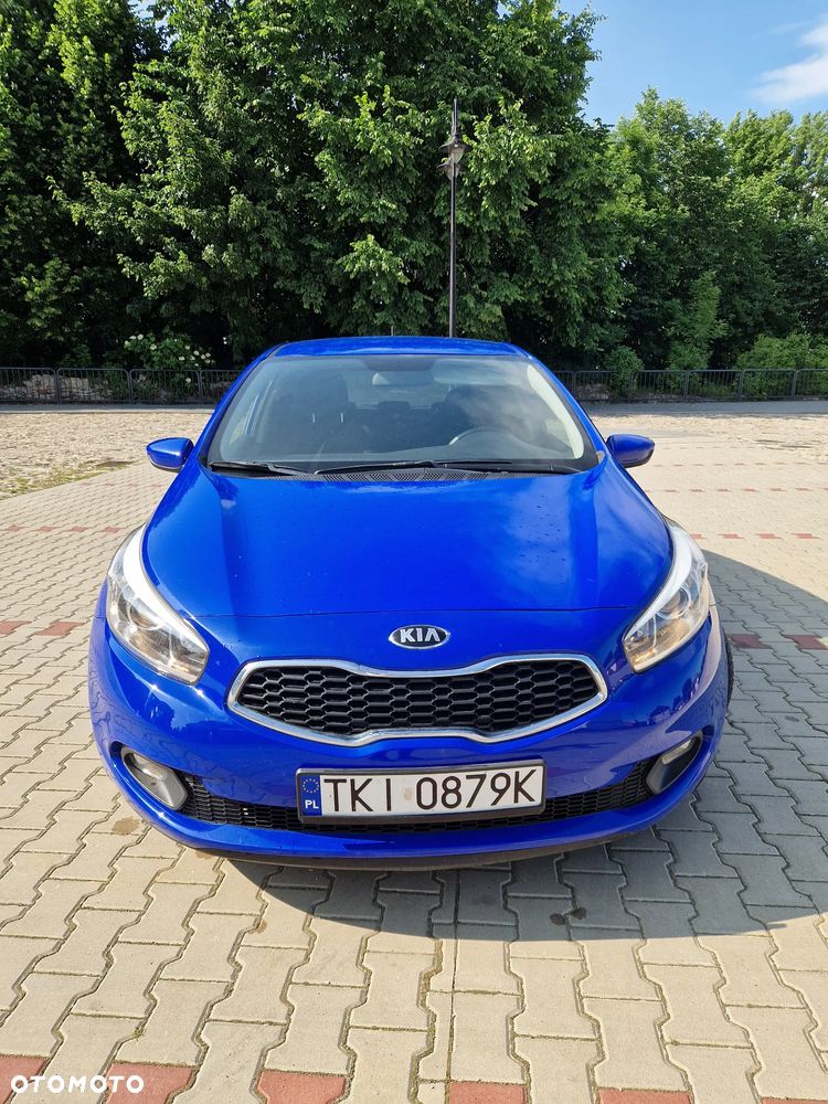 Kia Ceed - 4