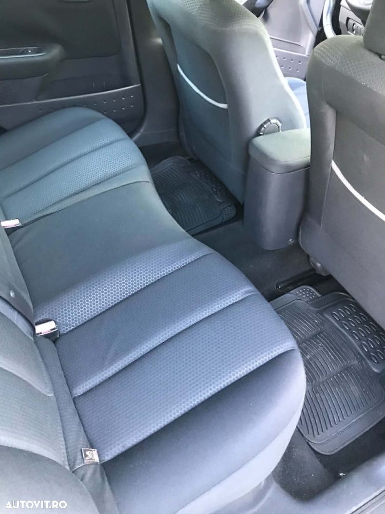 Renault Megane II 1.6 Influence - 8