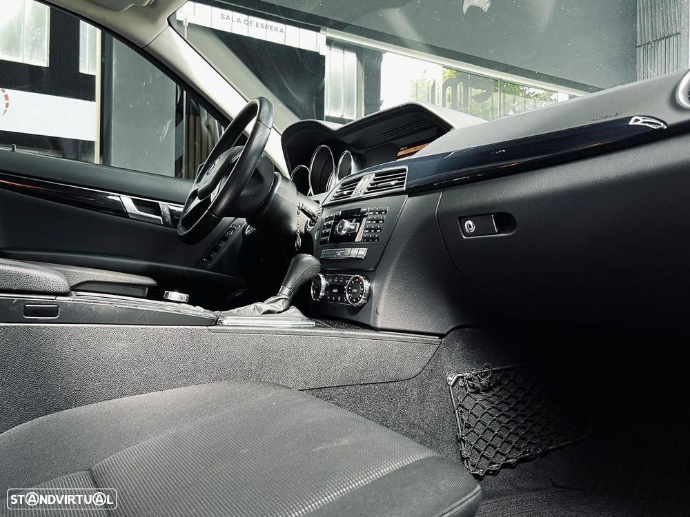 Mercedes-Benz C 220 CDi Avantgarde BlueEfficiency Aut. - 17