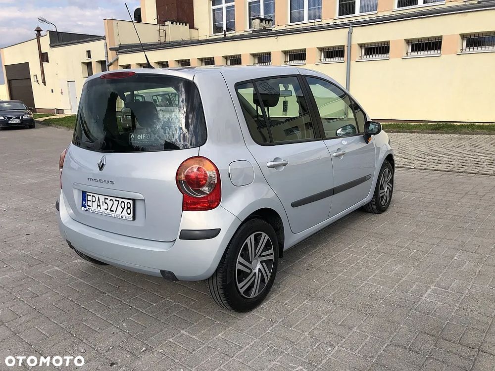 Renault Modus 1.6 16V Dynamique - 4
