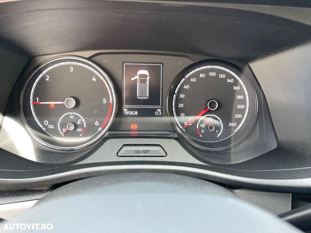 Volkswagen Transporter 2.0TDI  LUNG  2CULISANTE - 39