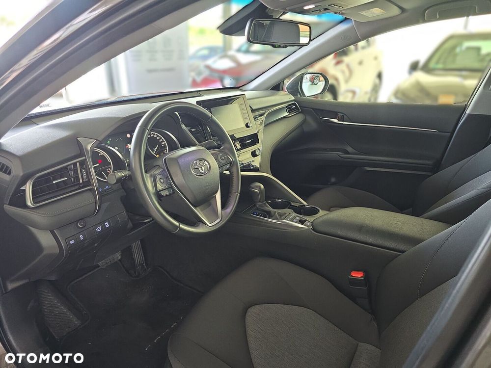 Toyota Camry 2.5 Hybrid Comfort CVT - 14