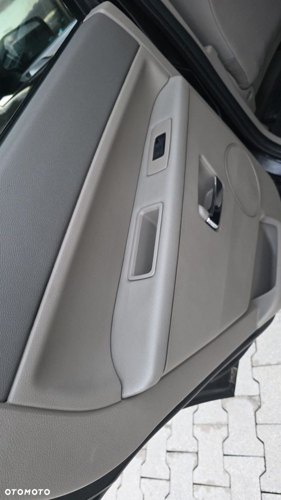 Jeep Grand Cherokee - 22