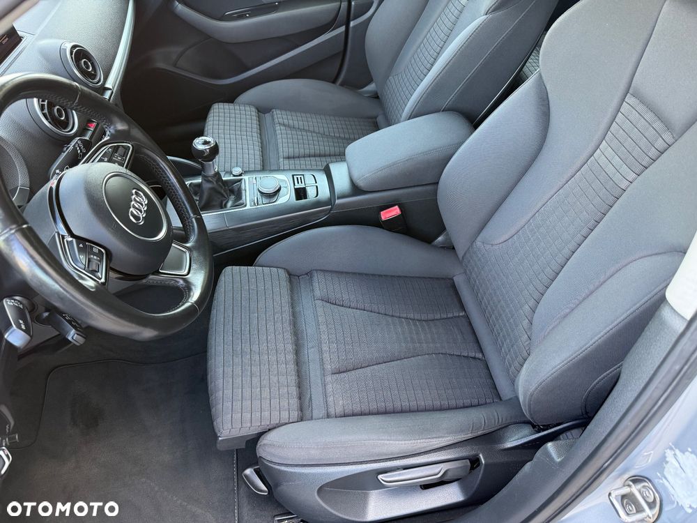 Audi A3 Sportback 2.0 TDI Attraction - 29