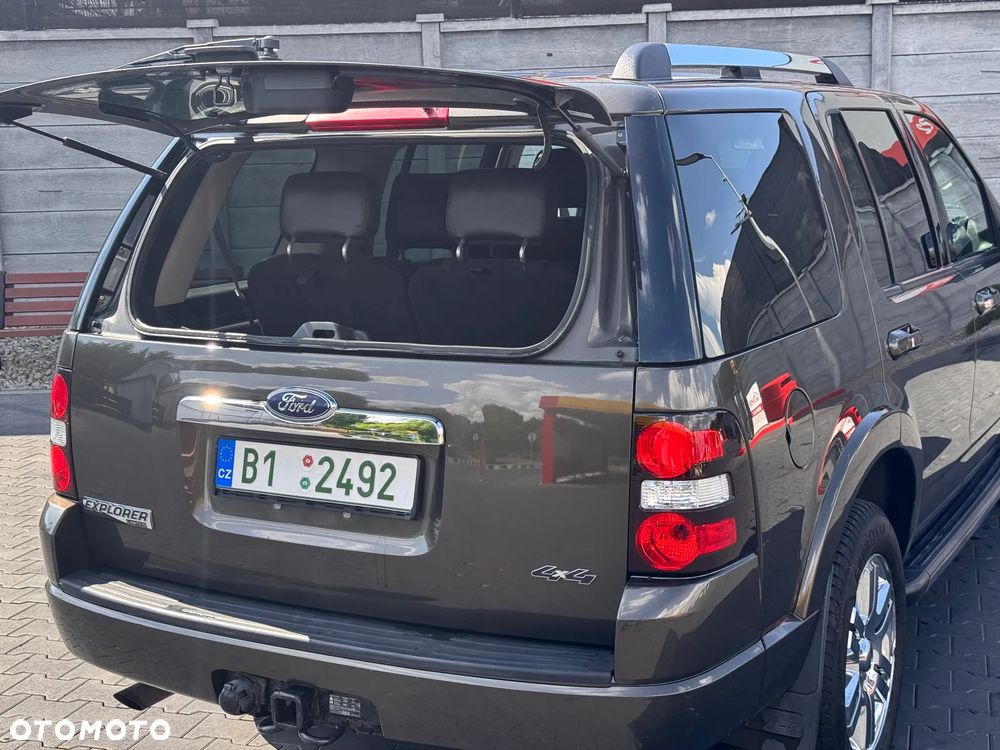 Ford Explorer 4.6 4WD - 19
