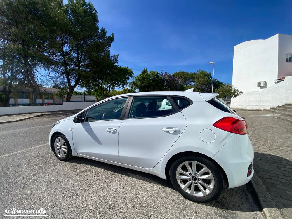 Kia Ceed 1.4 CRDi Nav Line - 5