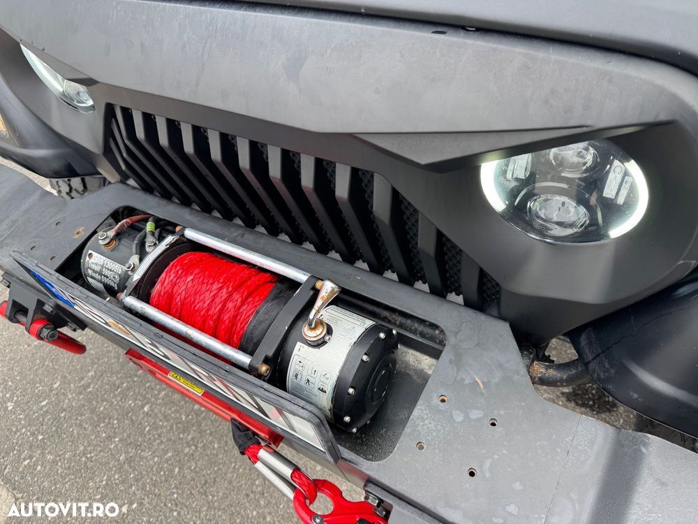 Jeep Wrangler 2.4 Sport - 12