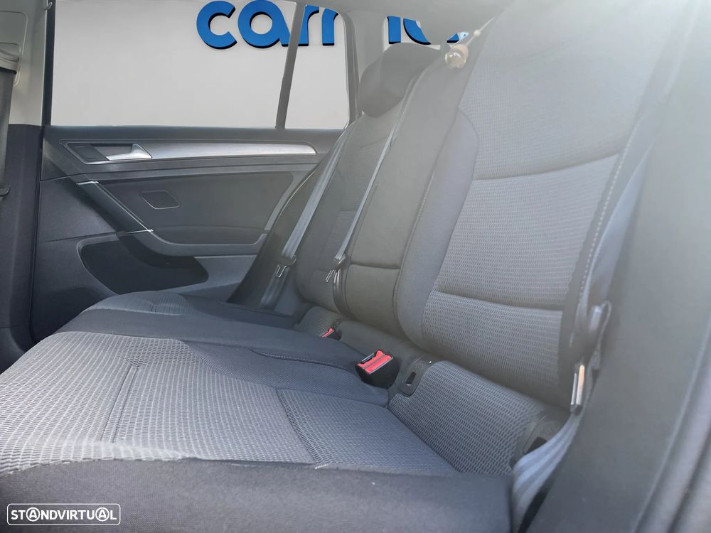 VW Golf Variant 1.6 TDi Confortline - 13
