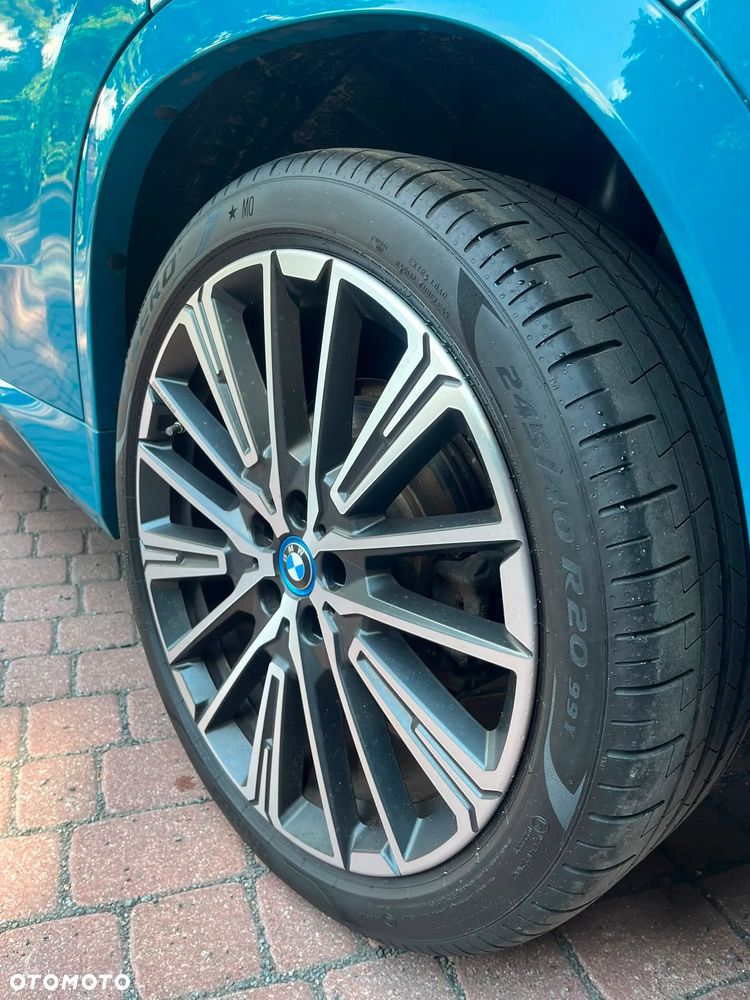 BMW iX1 xDrive30 M Sportpaket - 12