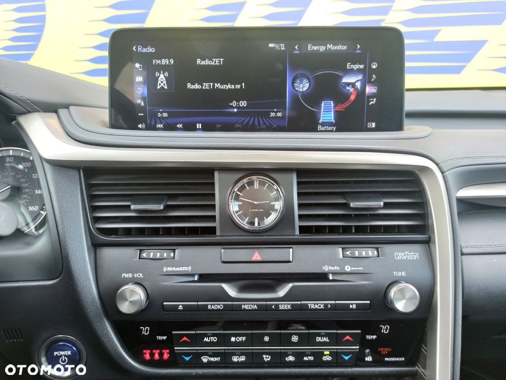 Lexus RX - 18
