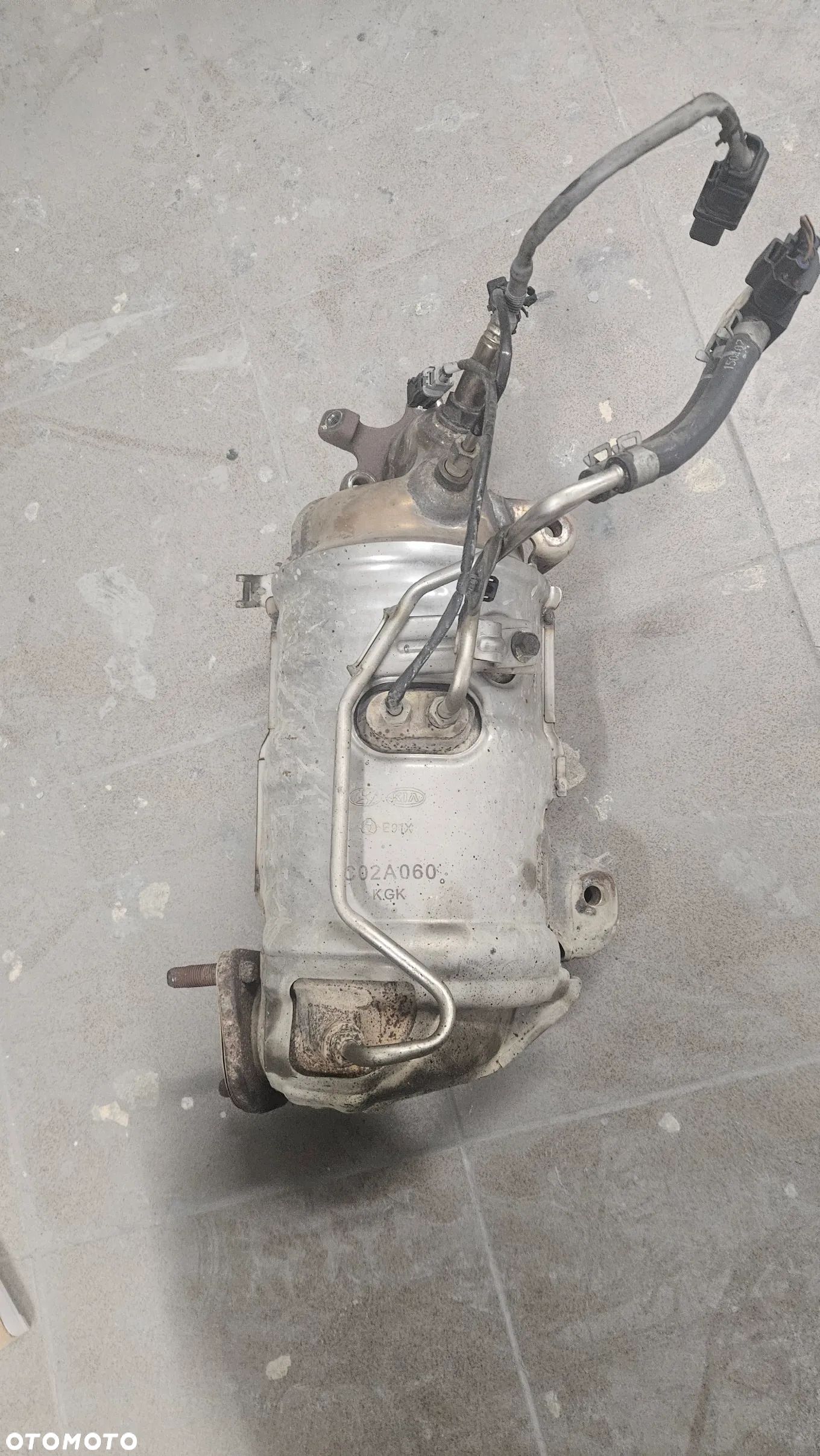 Katalizator Kia Sportage III DPF C02A060 - 1