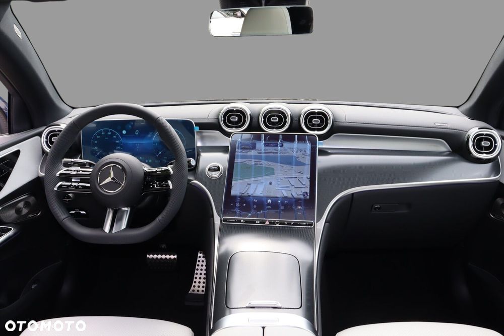 Mercedes-Benz GLC - 11