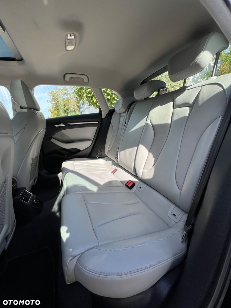 Audi A3 Sportback - 19