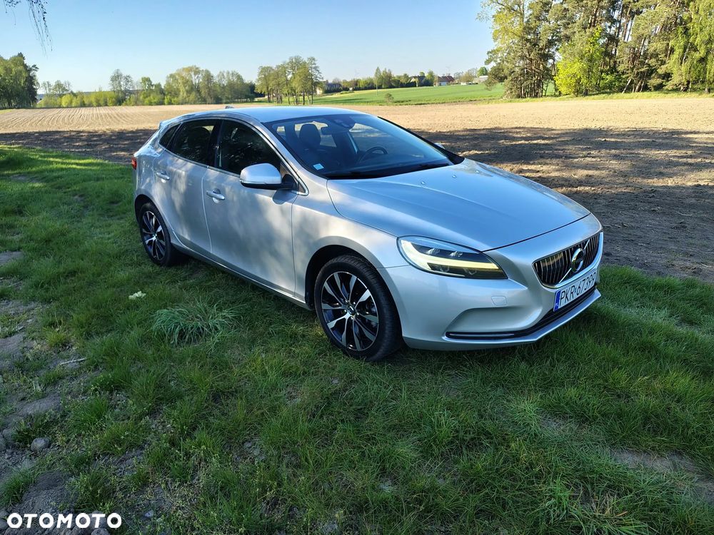 Volvo V40 T3 Geartronic Inscription - 1