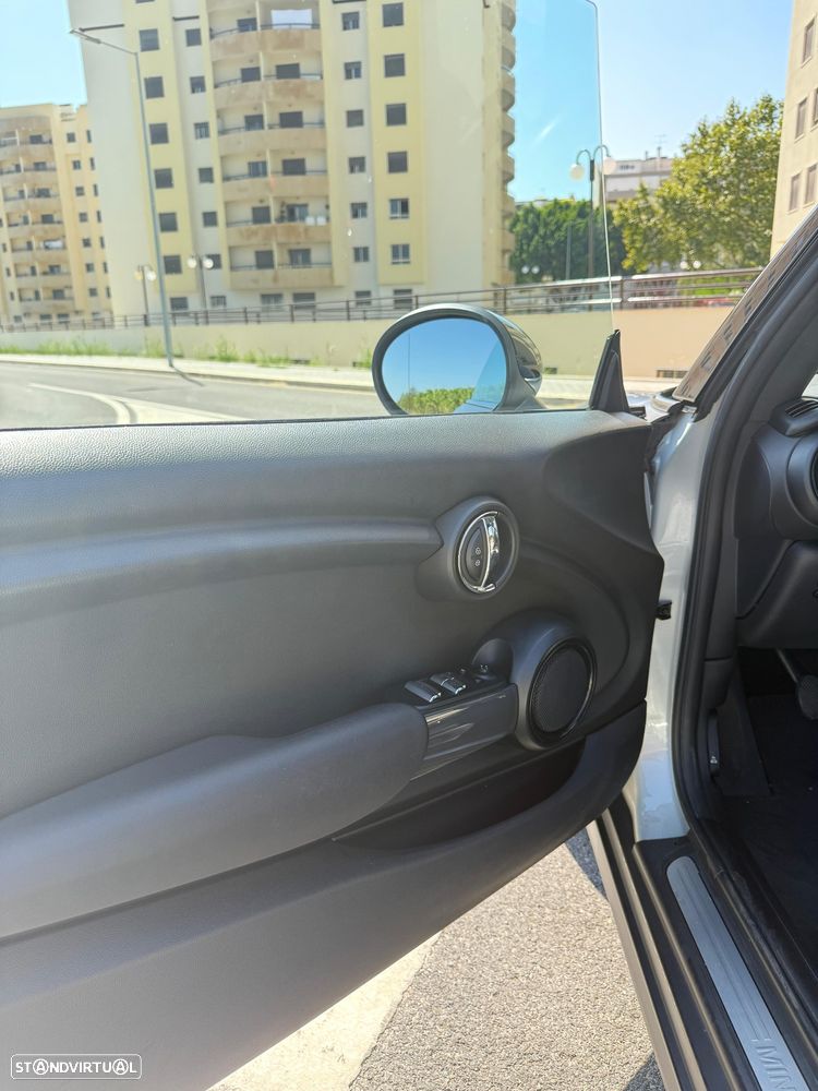 MINI Cabrio Cooper D - 20