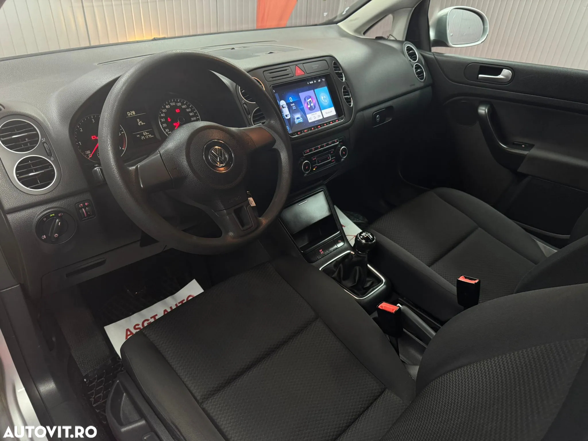 Volkswagen Golf Plus - 9