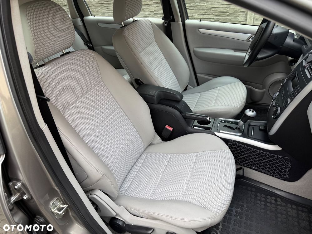 Mercedes-Benz Klasa B 180 CDI DPF Autotronic SPORT EDITION - 21