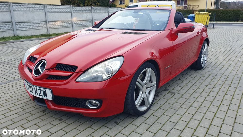 Mercedes-Benz SLK 200 BlueEFFICIENCY 7G-TRONIC Roadster pur - 32