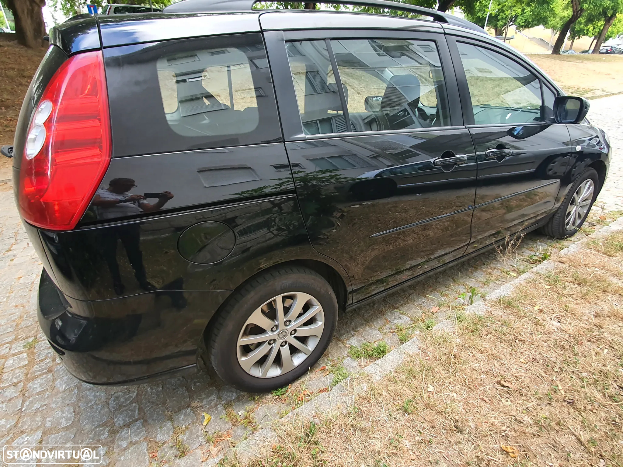 Mazda 5 - 7