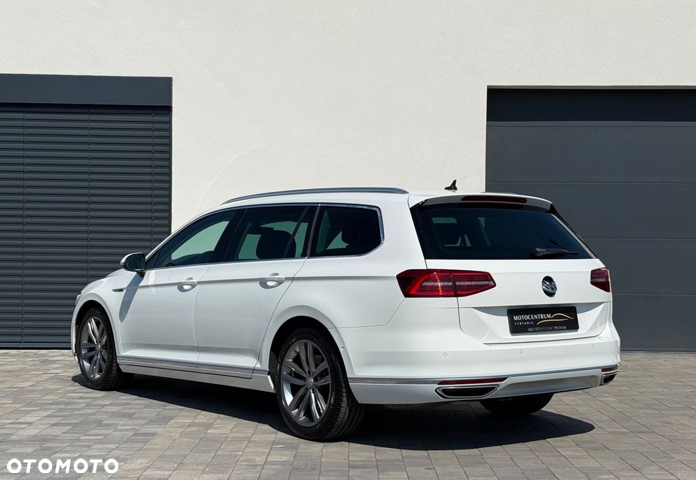 Volkswagen Passat 2.0 TDI SCR (BlueMotion Tech) 4Motion D Highline - 6