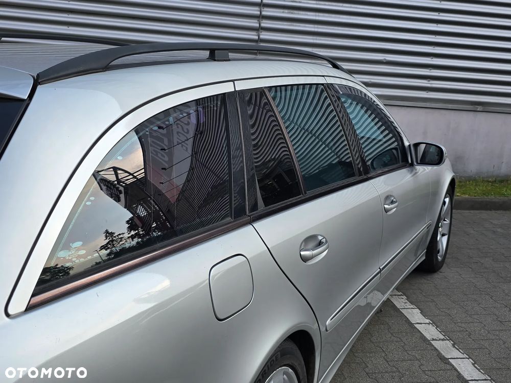 Mercedes-Benz Klasa E 320 T Avantgarde - 35