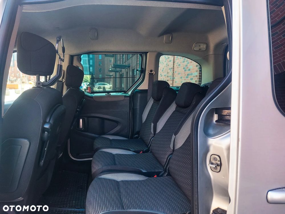 Peugeot Partner Kombi 110 Premium - 18