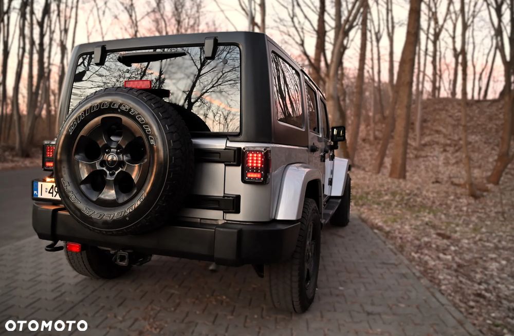 Jeep Wrangler - 16