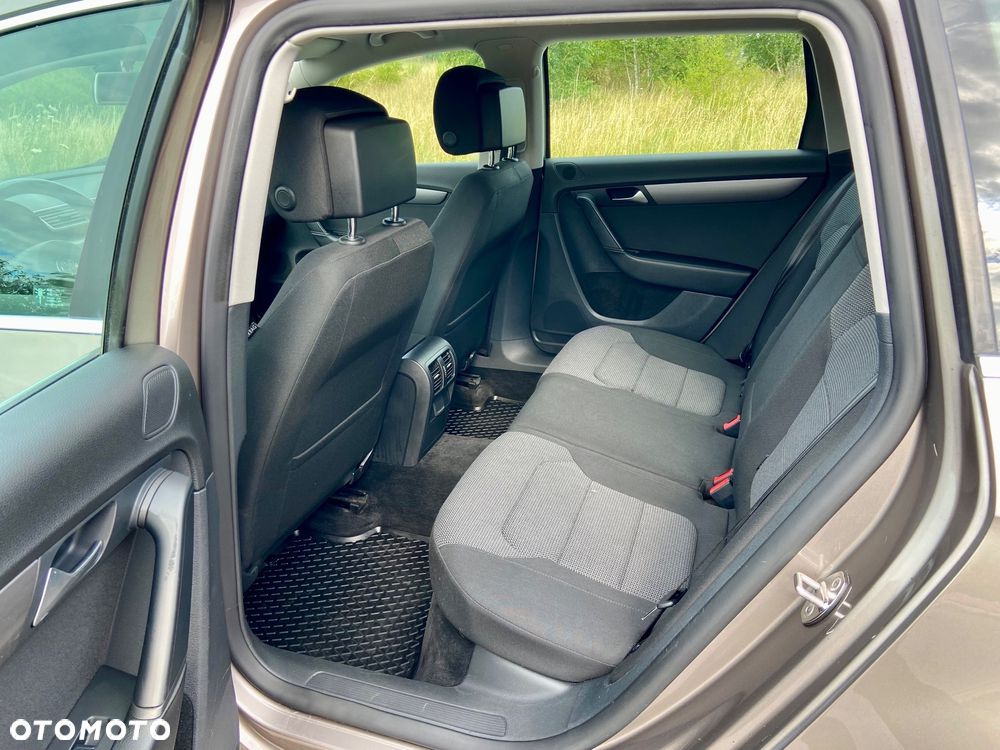 Volkswagen Passat Variant 2.0 Blue TDI DPF Comfortline - 7