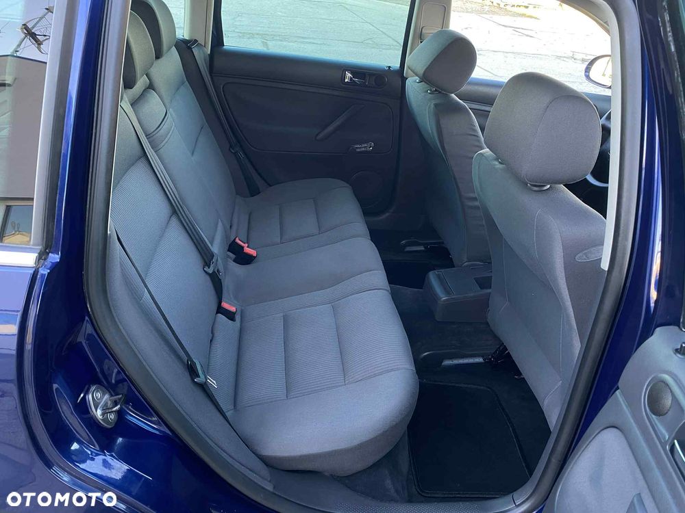 Volkswagen Passat ver-1-6-family - 16