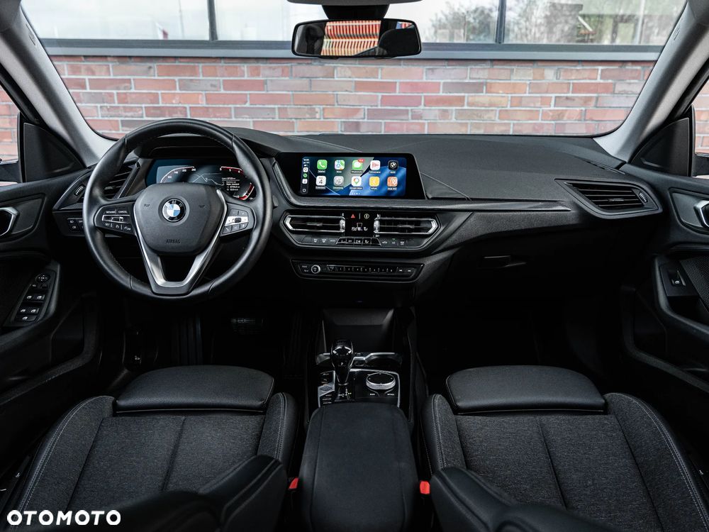 BMW Seria 2 218d Sport Line - 15
