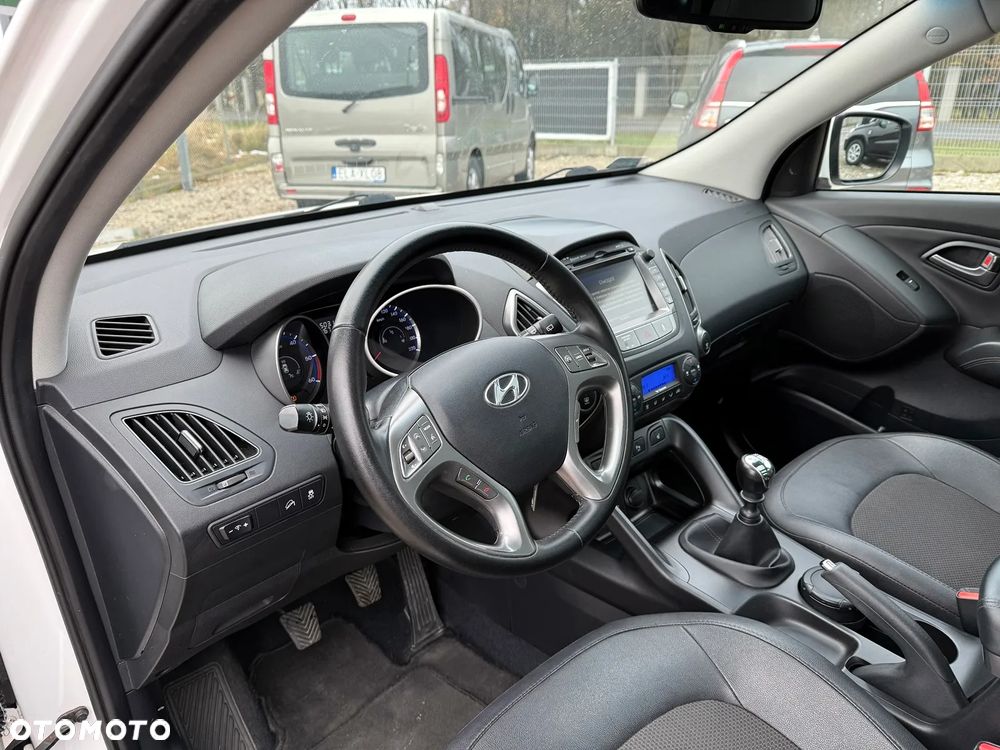 Hyundai ix35 - 15