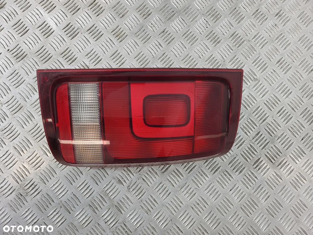 Vw Amarok Lampa Prawy Tył - 1