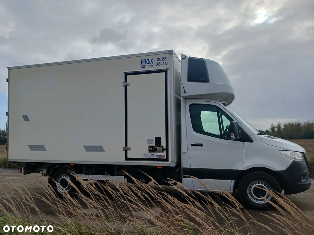 Mercedes-Benz Sprinter 907 Max 20r maxi 316 CDI 160 KM SALON Sypialnia webasto Klima Izoterma Siła Chłodnia Mroźnia Agregat - 15