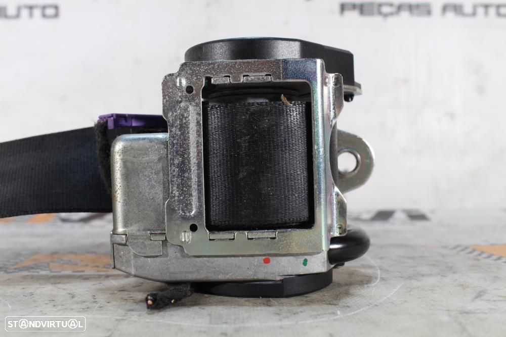 Cinto Frontal Direito Audi A3 (8P1)  8P3857706a / 601854000C / Direito - 3