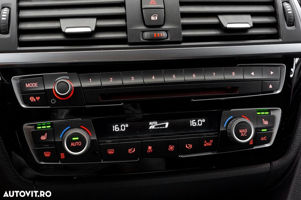 BMW Seria 3 318d Aut. Sport Line - 37
