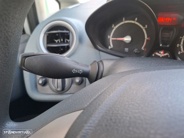 Ford Fiesta 1.25 Trend - 17
